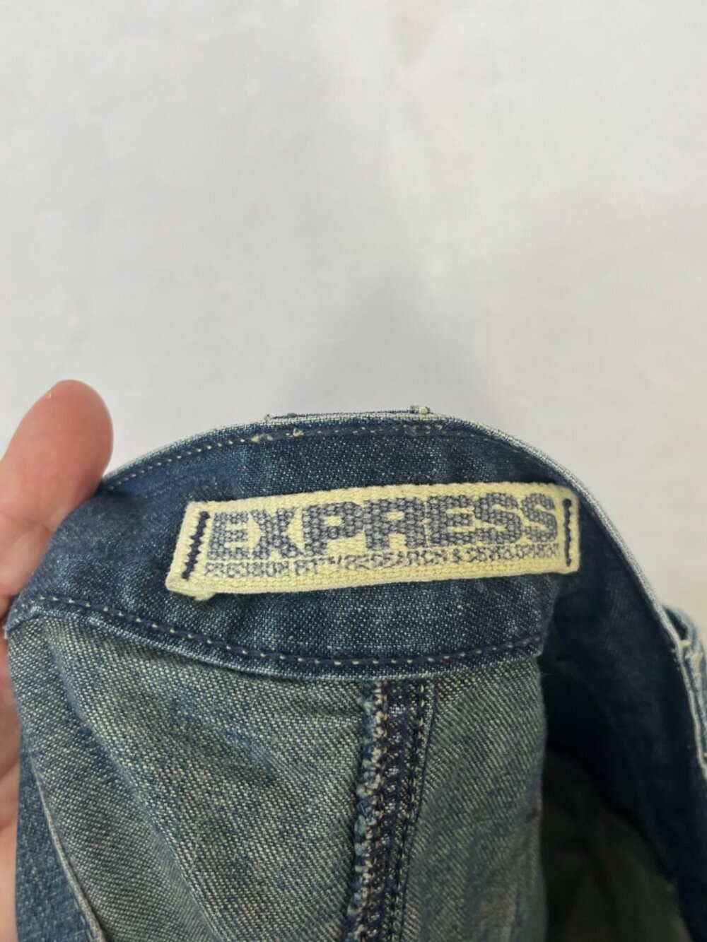 VTG Express y2k Denim Mini Skirt Buckle Utility sz 6 Sexy Going Out Dark Wash - Picture 3 of 8